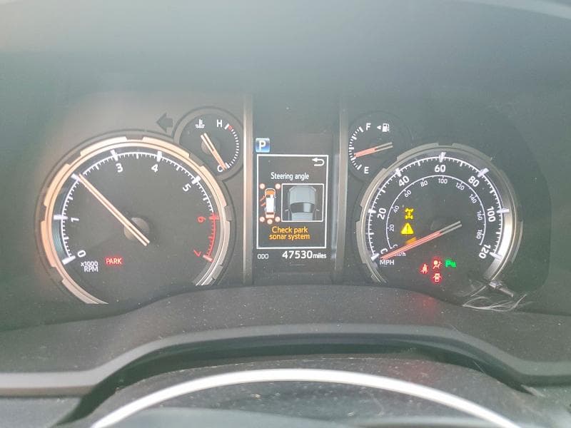2022 TOYOTA 4RUNNER LIMITED 9