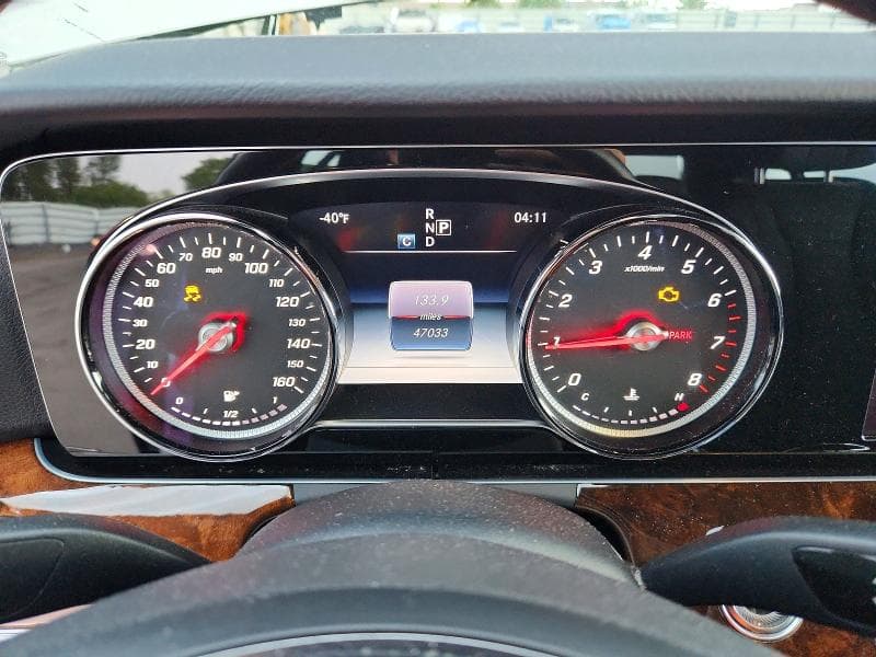 2017 MERCEDES-BENZ E 300 4MATIC 9