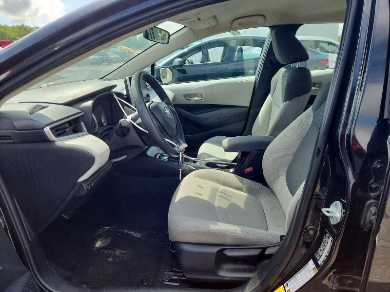 2021 TOYOTA COROLLA LE 7