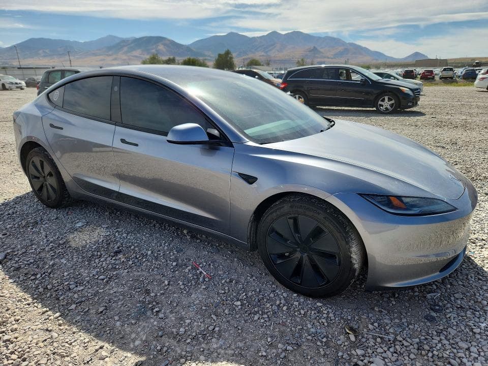 2025 TESLA MODEL 3 4