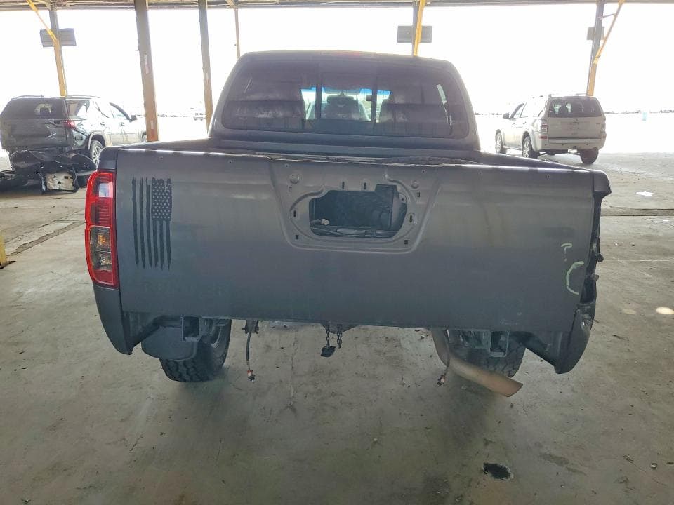 2017 NISSAN FRONTIER PRO-4X 6