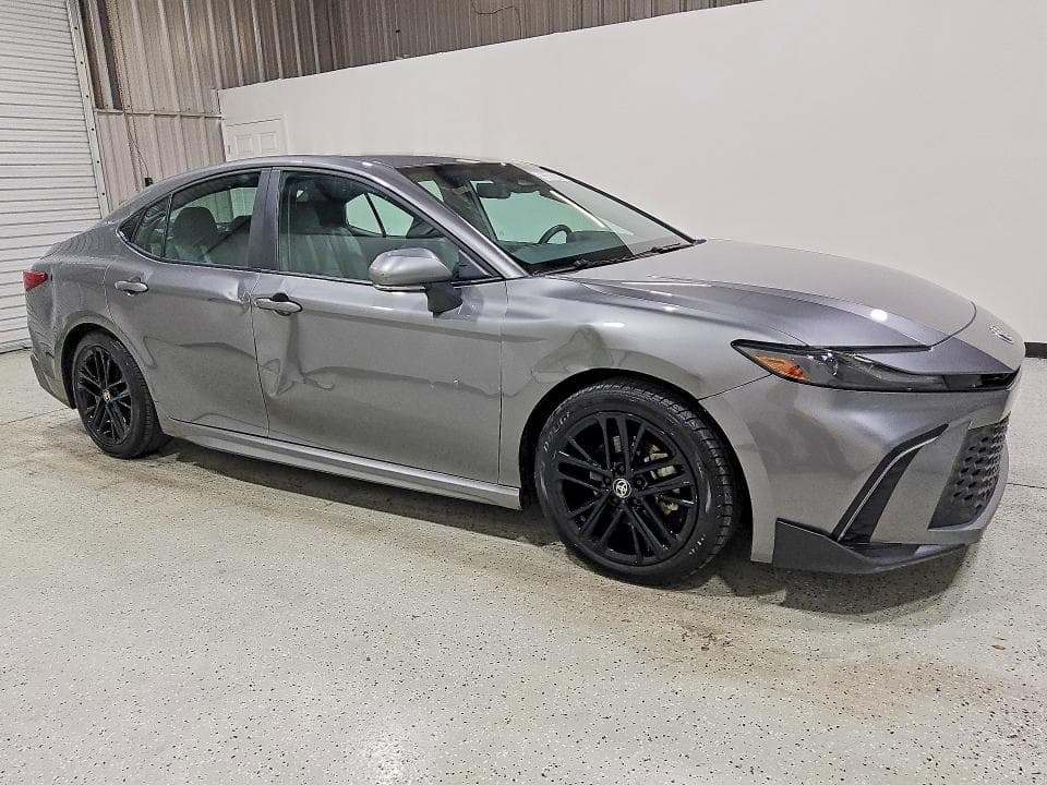 2026 TOYOTA CAMRY SE 4