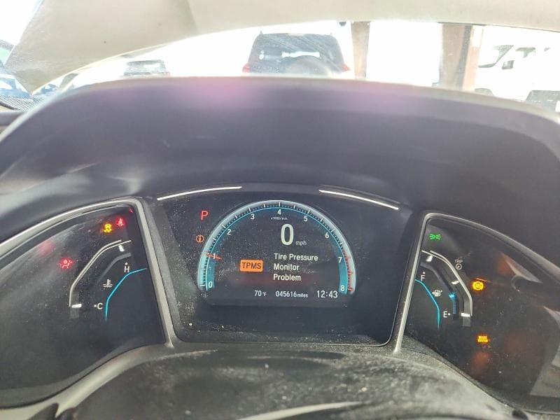 2017 HONDA CIVIC EX 9