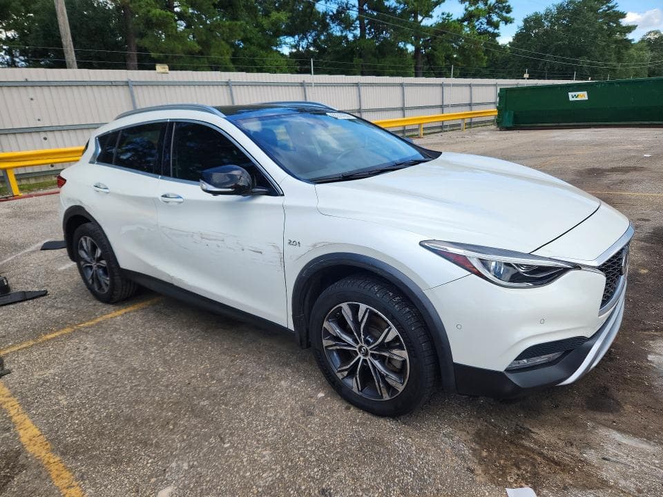 2018 INFINITI QX30 ESSENTIAL 4