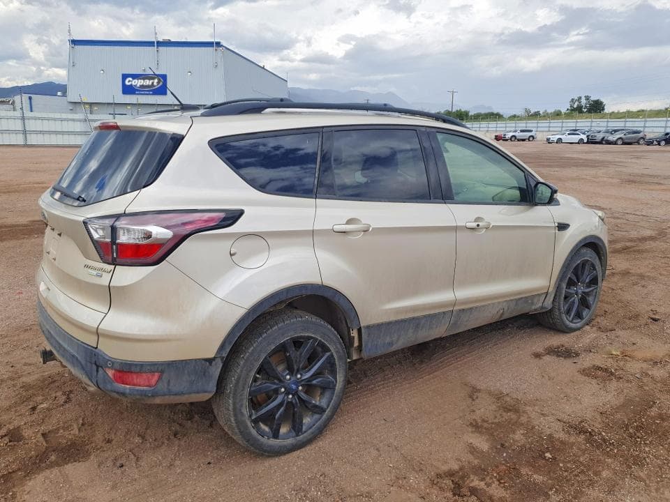 2017 FORD ESCAPE TITANIUM 3