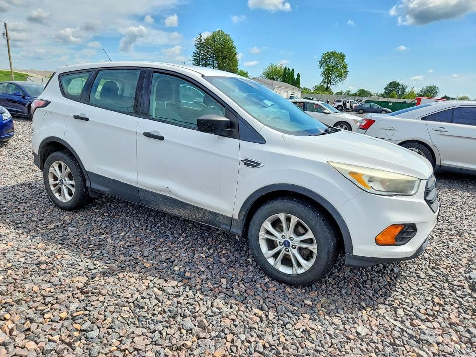 2017 FORD ESCAPE S 4