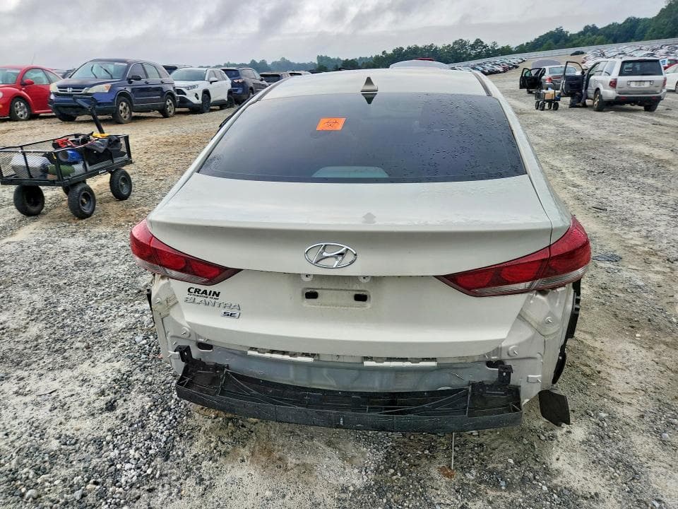 2017 HYUNDAI ELANTRA SE 6