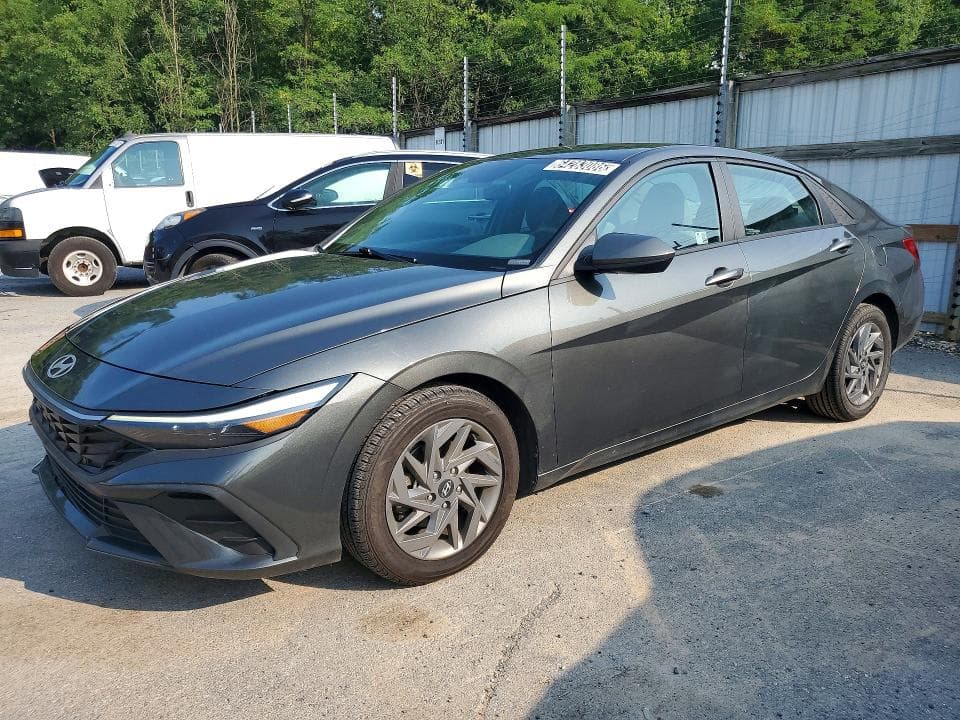 2024 HYUNDAI ELANTRA SEL - 1