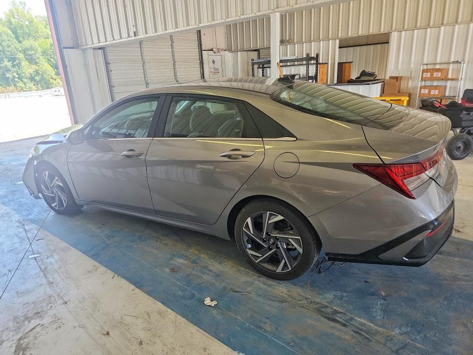 2025 HYUNDAI ELANTRA LIMITED 2