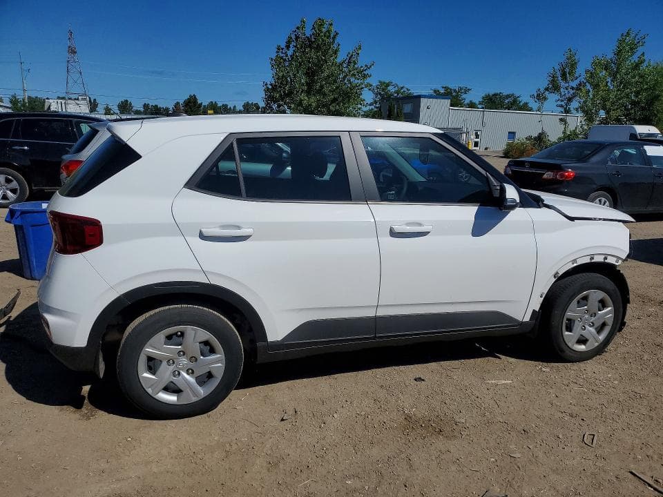 2023 HYUNDAI VENUE SE 3