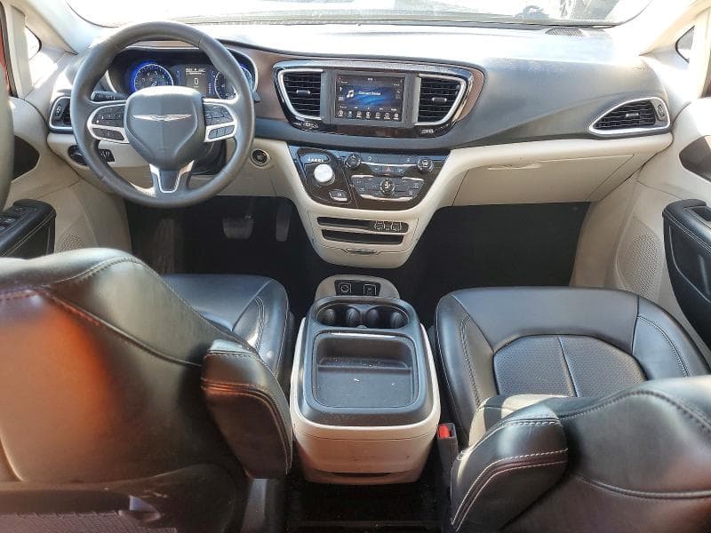 2021 CHRYSLER VOYAGER LXI 8