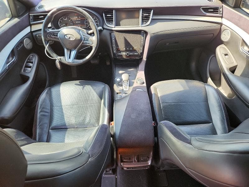 2019 INFINITI QX50 ESSENTIAL 8