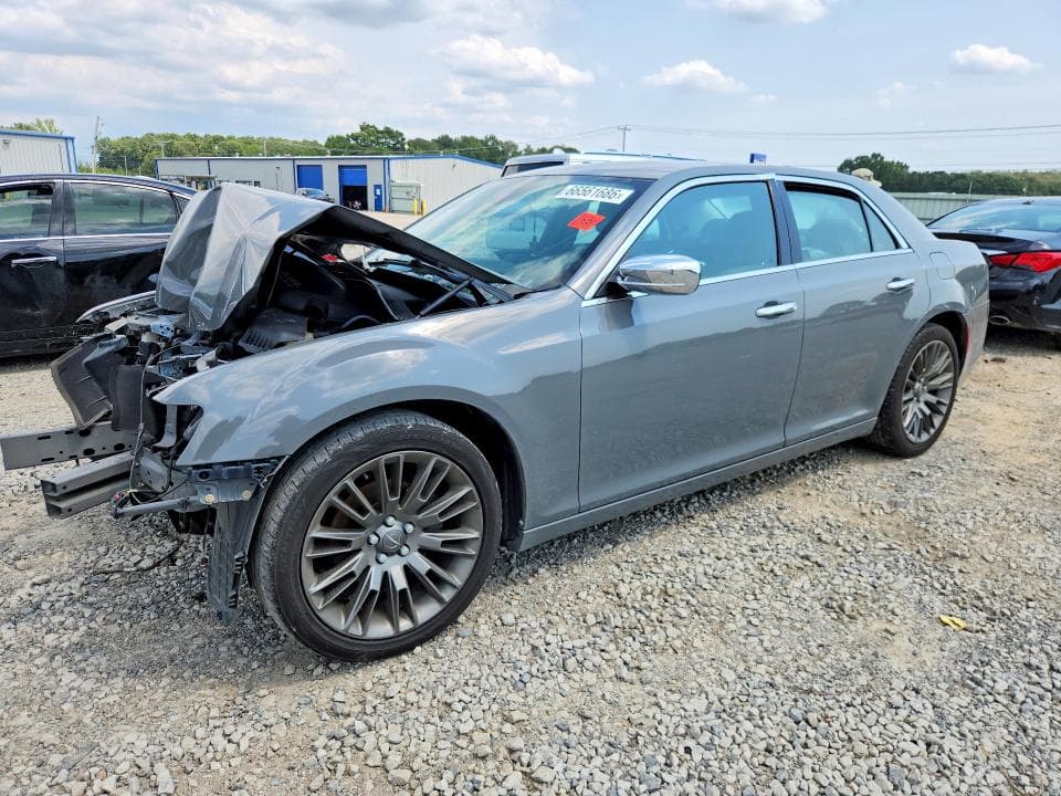 2019 CHRYSLER 300 LIMITED - 1