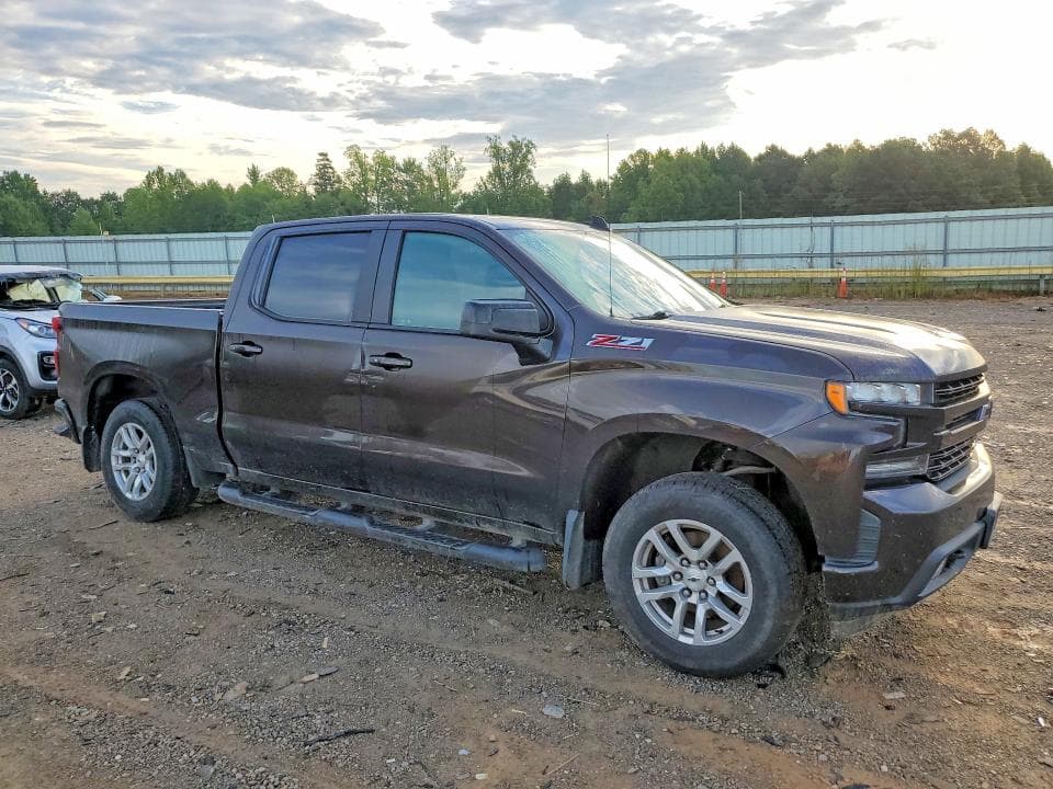 2019 CHEVROLET SILVERADO K1500 RST 4