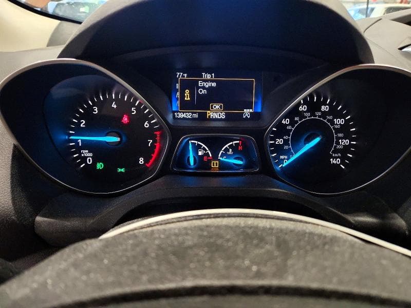 2017 FORD ESCAPE SE 9