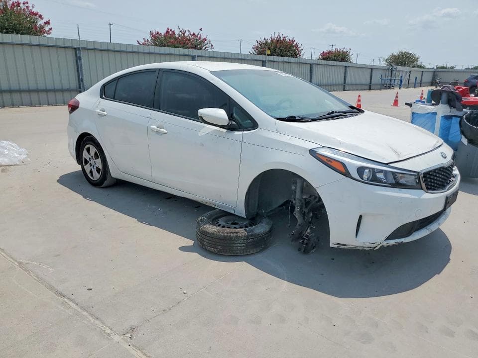 2017 KIA FORTE LX 4