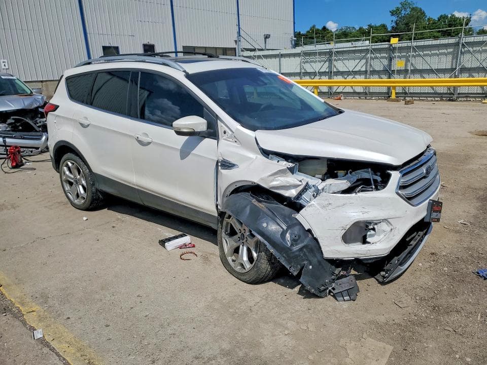 2019 FORD ESCAPE TITANIUM 4