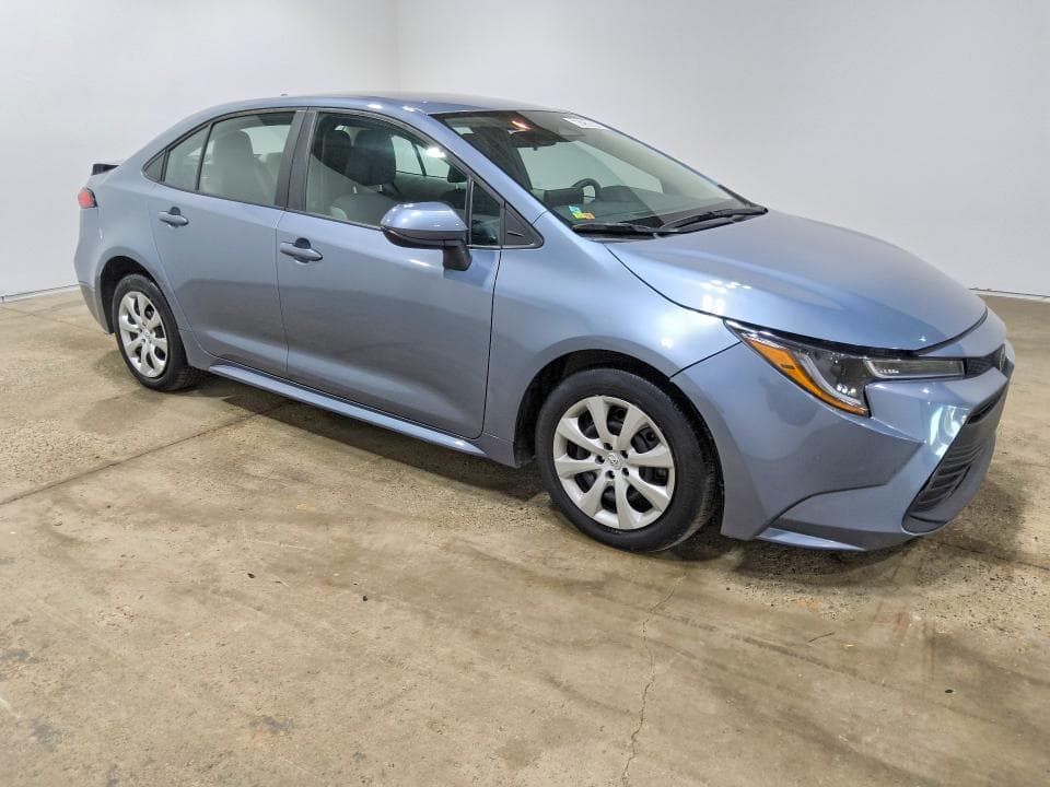 2023 TOYOTA COROLLA LE 4