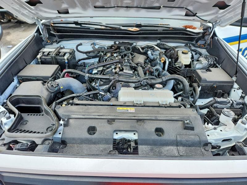2024 TOYOTA TACOMA SR 11