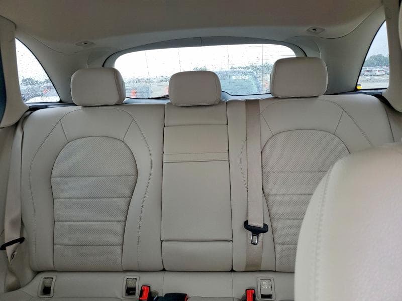 2021 MERCEDES-BENZ GLC 300 10