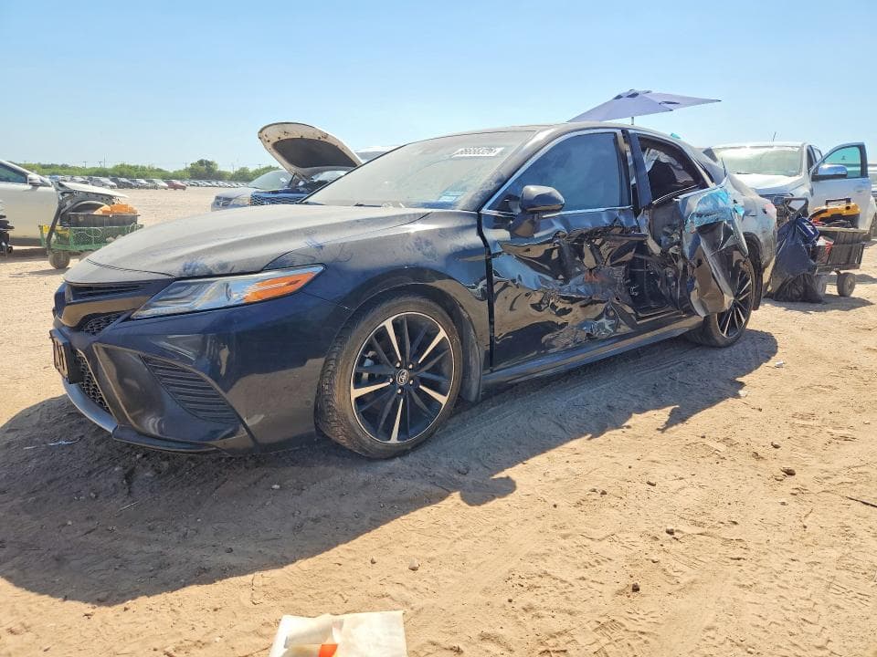 2020 TOYOTA CAMRY XSE - 1