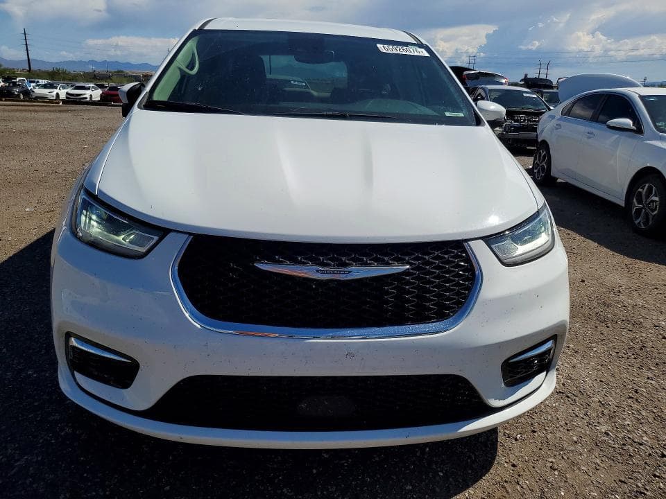 2023 CHRYSLER PACIFICA TOURING L 5