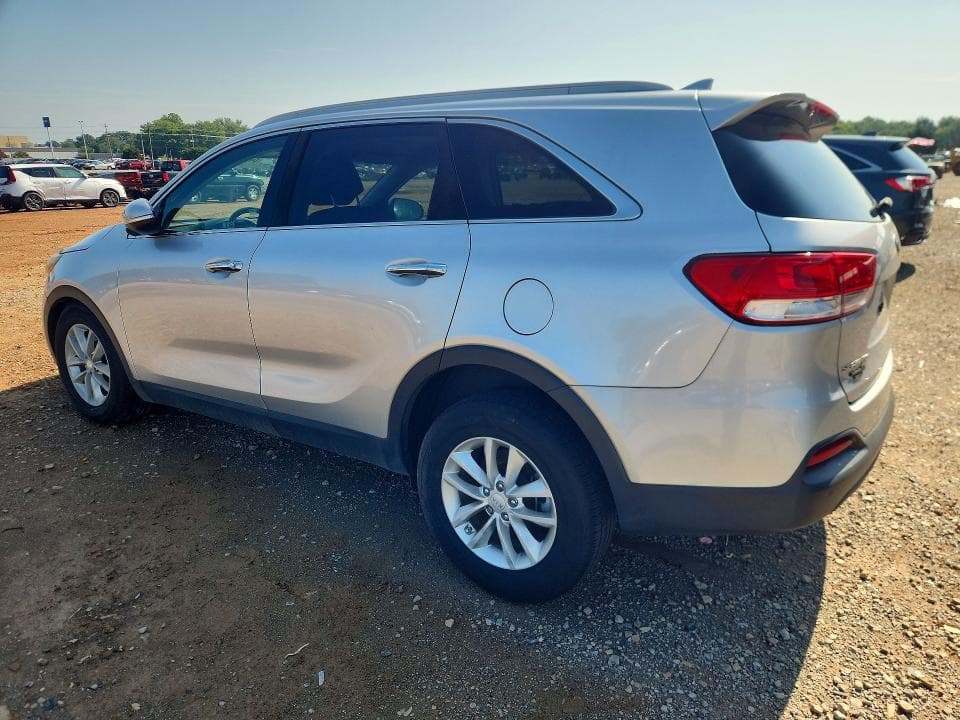 2017 KIA SORENTO LX 2