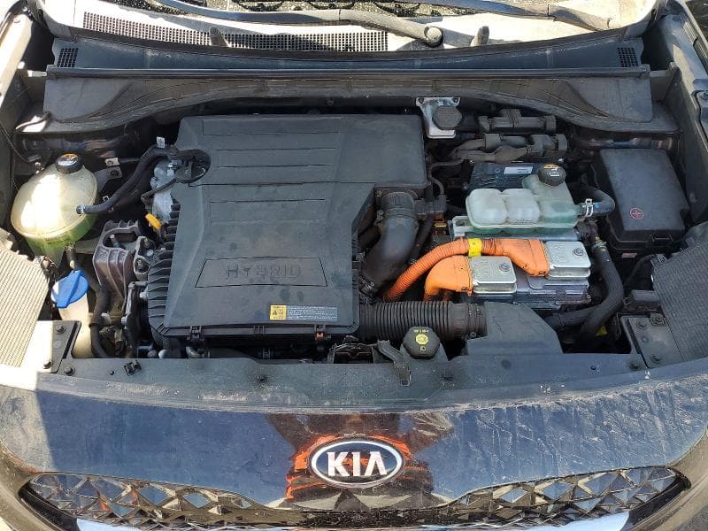 2020 KIA NIRO LX 12