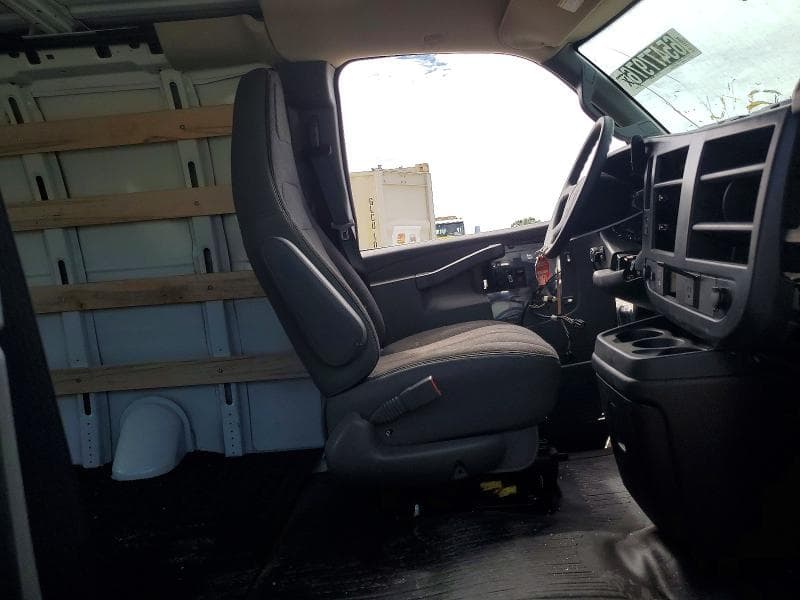 2026 GMC SAVANA G2500 7