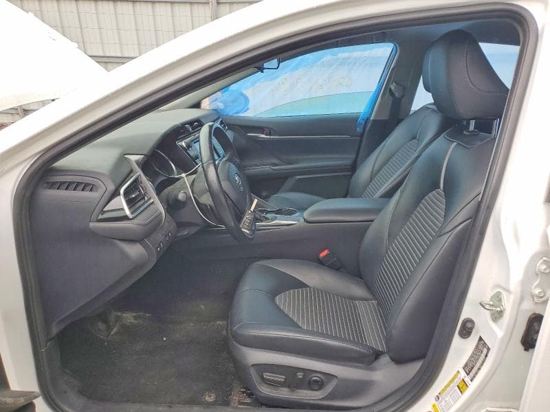 2018 TOYOTA CAMRY SE 7