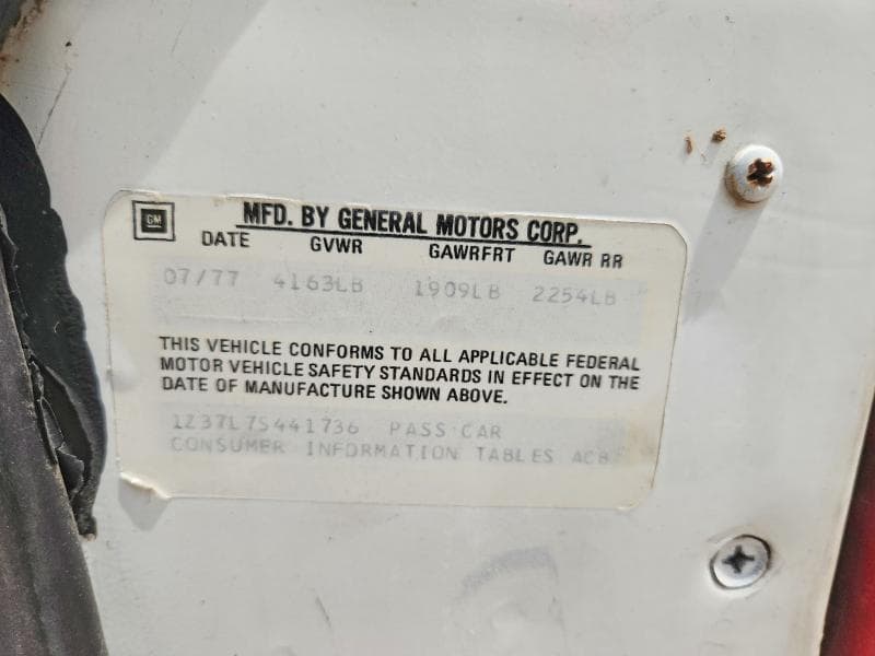 1977 CHEVROLET CORVETTE 12
