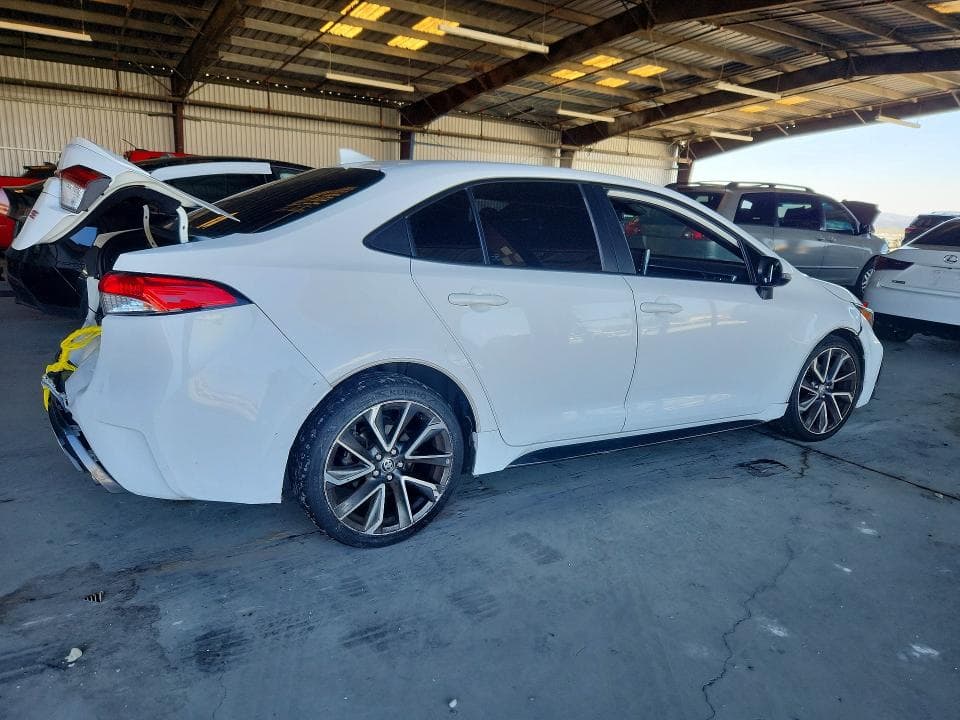 2021 TOYOTA COROLLA SE 3