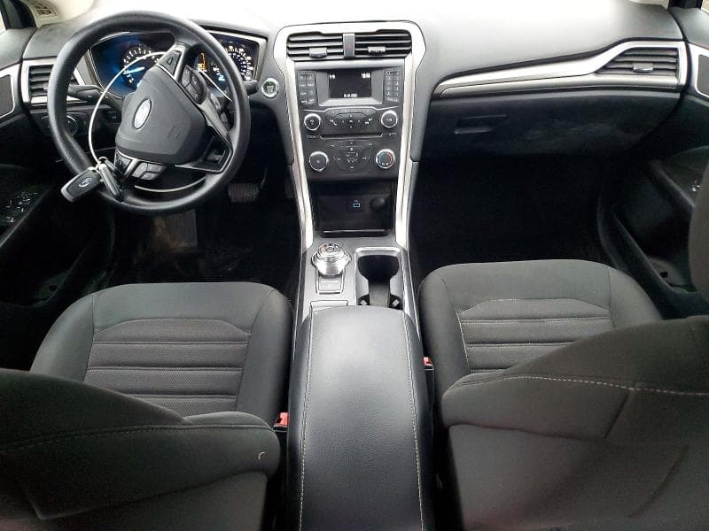 2017 FORD FUSION SE 8