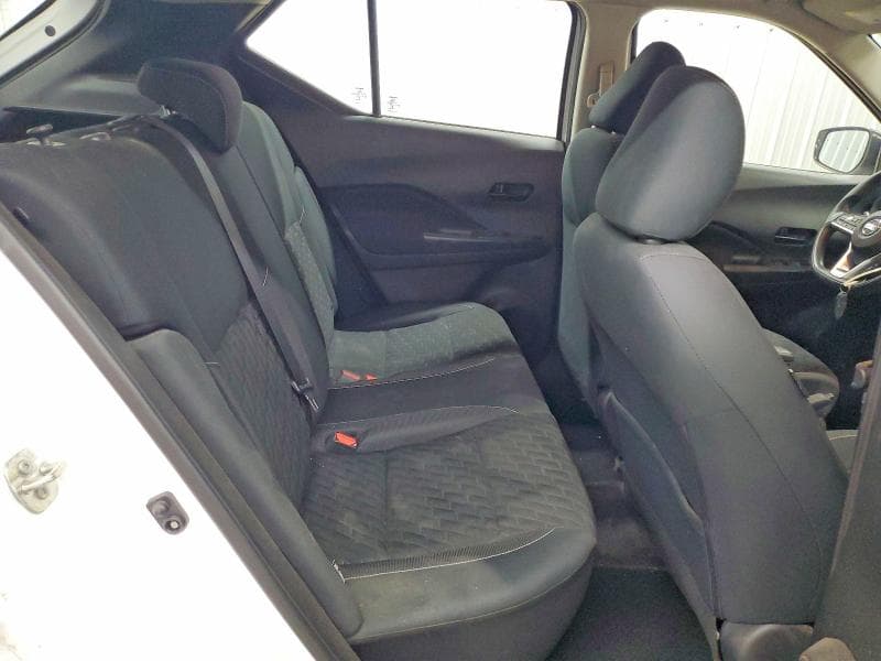 2021 NISSAN KICKS S 11