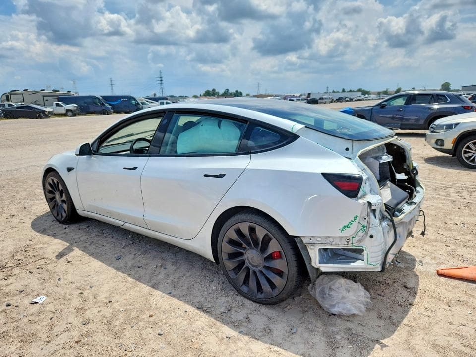 2022 TESLA MODEL 3 2