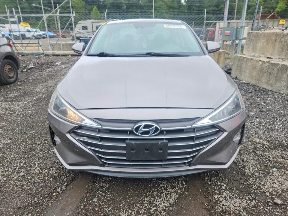 2020 HYUNDAI ELANTRA VALUE EDITION 5