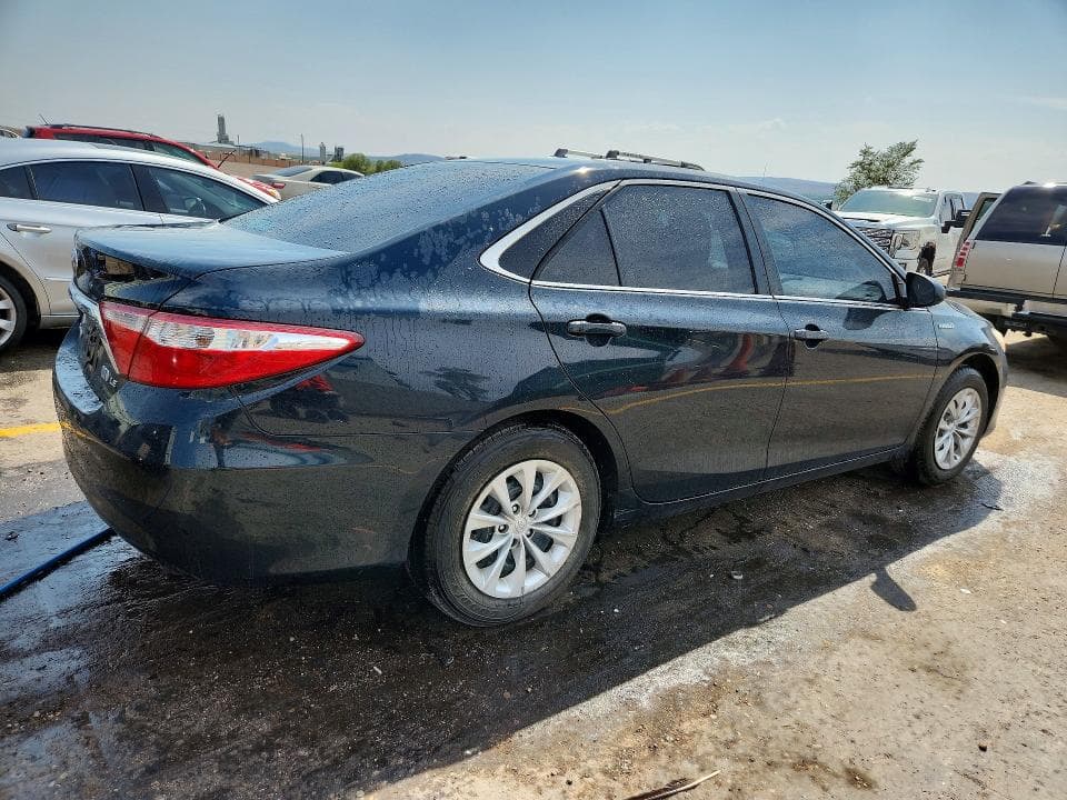 2017 TOYOTA CAMRY HYBRID LE 3