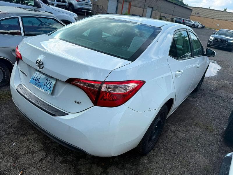 2018 TOYOTA COROLLA LE 4