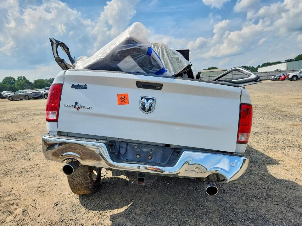 2017 RAM 1500 SLT 6
