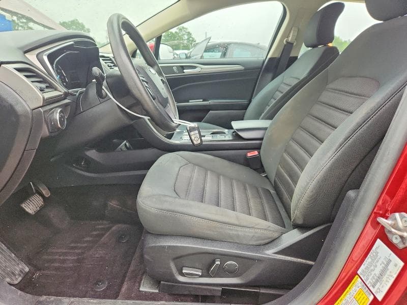 2017 FORD FUSION SE 7