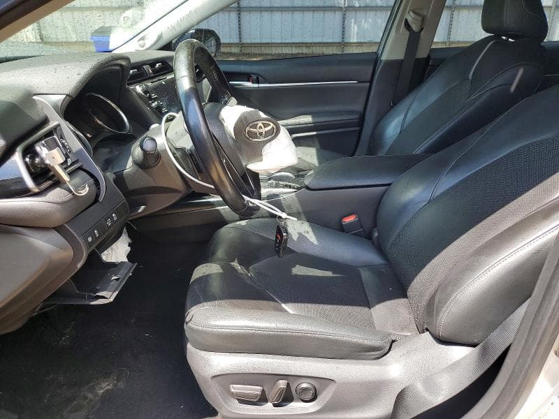 2019 TOYOTA CAMRY XSE 7