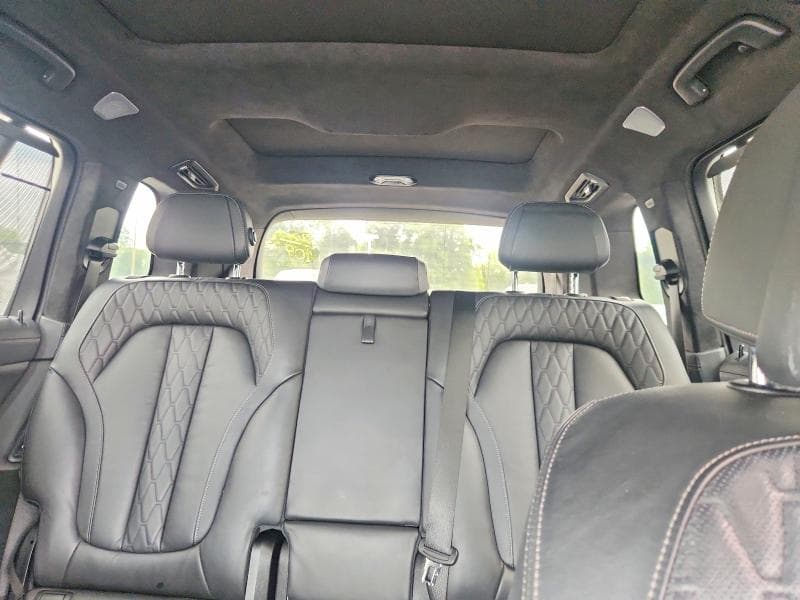 2020 BMW X7 M50I 10
