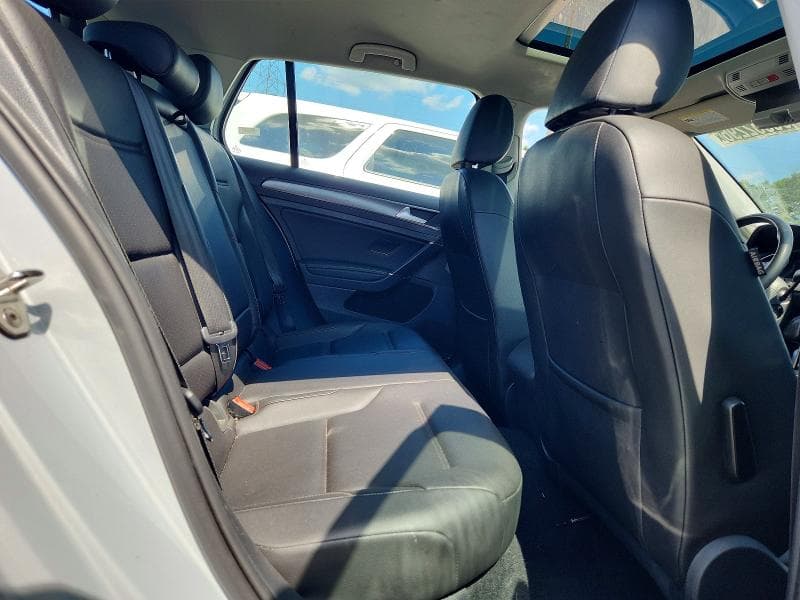 2021 VOLKSWAGEN GOLF 10