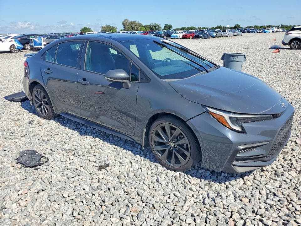2023 TOYOTA COROLLA SE 4