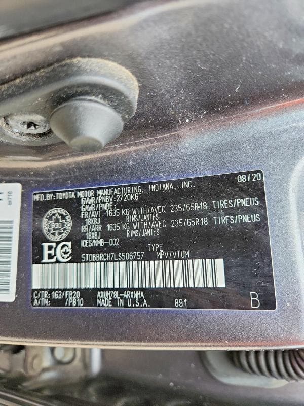 2020 TOYOTA HIGHLANDER HYBRID LE 14