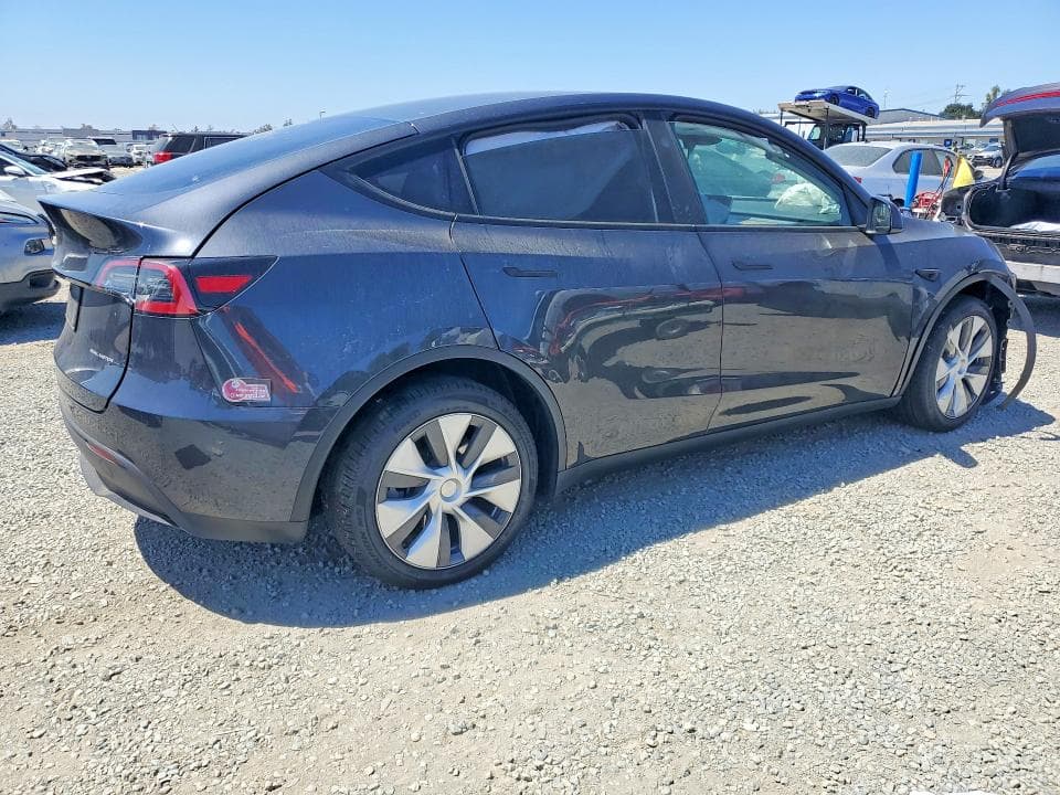 2024 TESLA MODEL Y 3