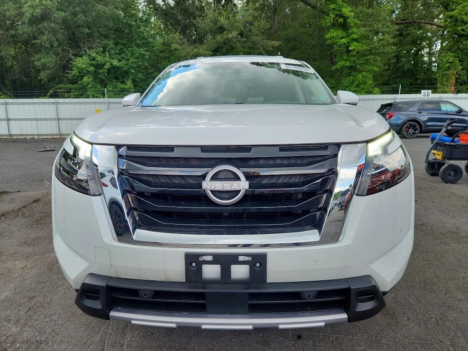 2025 NISSAN PATHFINDER SL 5