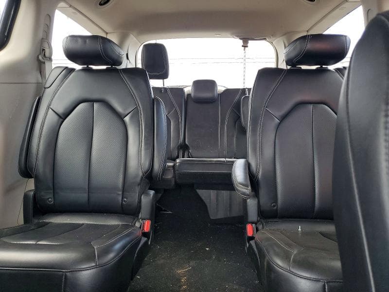2024 CHRYSLER PACIFICA TOURING L 10