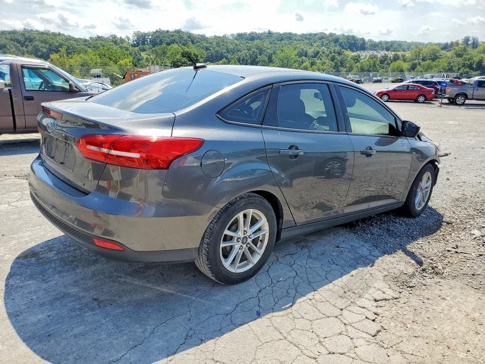 2017 FORD FOCUS SE 3