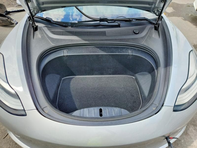 2018 TESLA MODEL 3 11